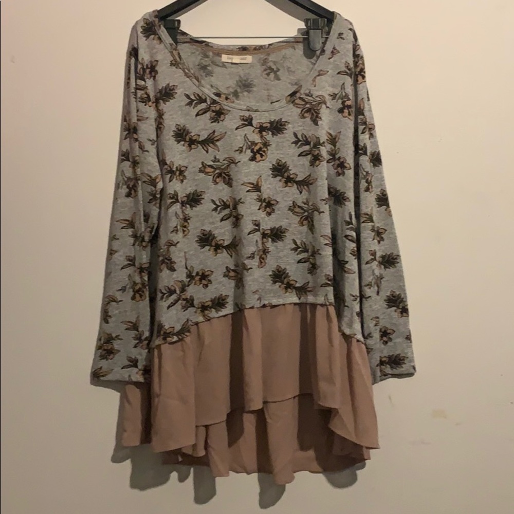 Floral high low long sleeve